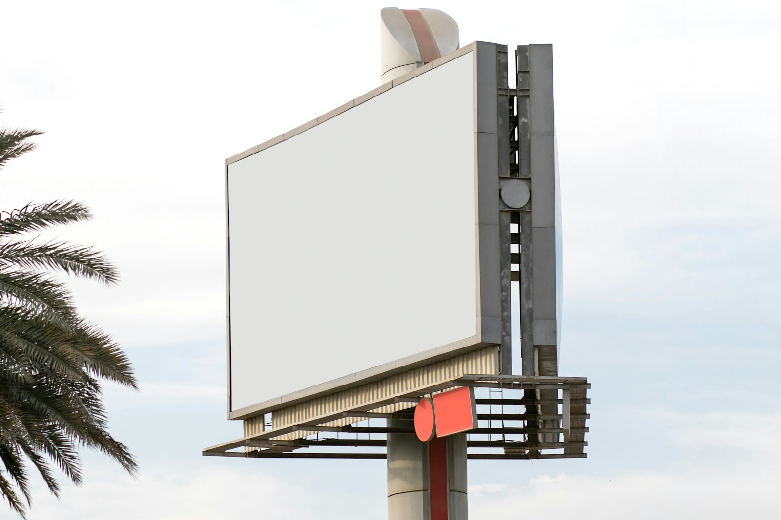 Roadside billboard structure